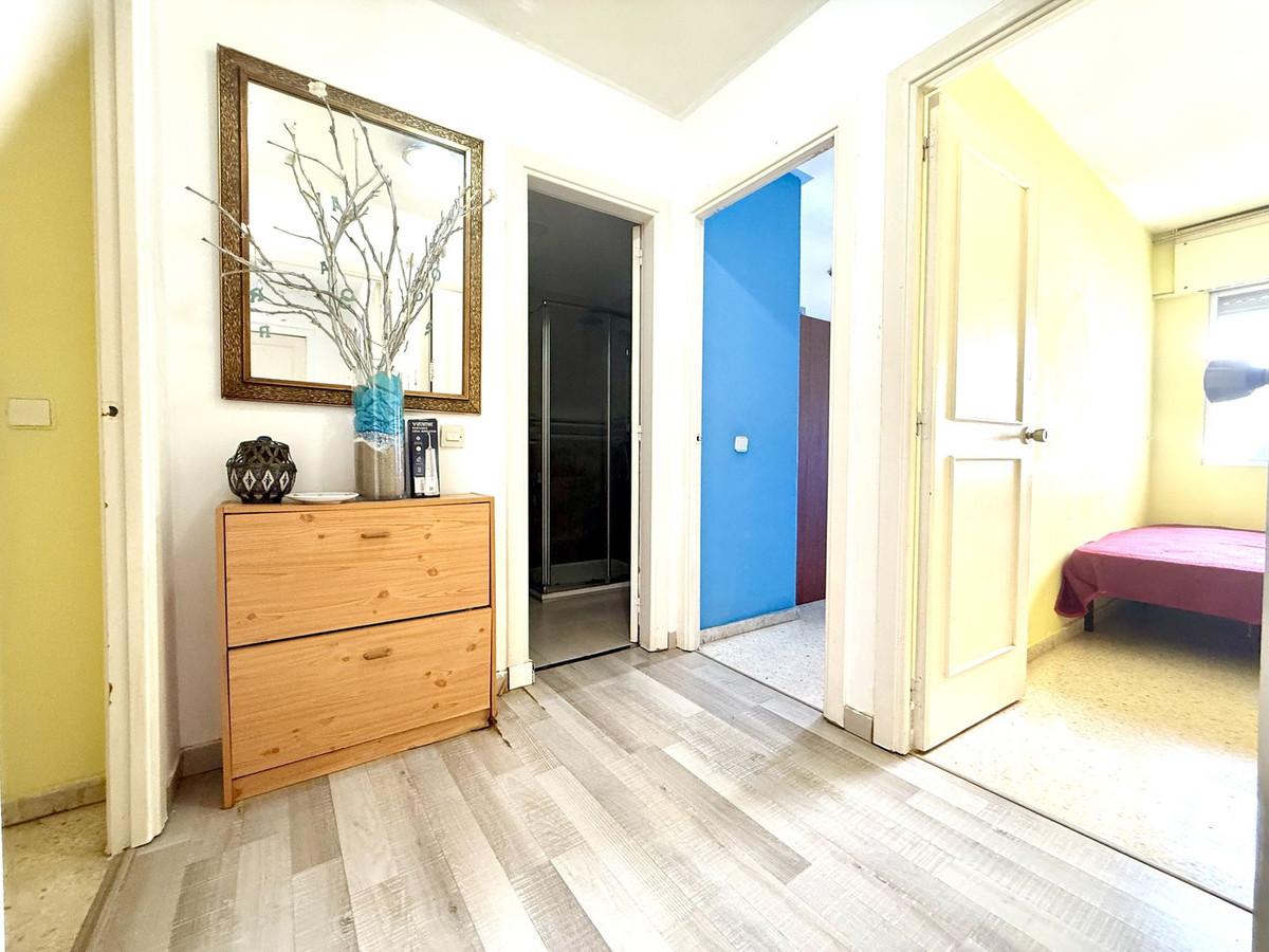 3 Bed, 1 Bath, ApartmentFor Sale, Diana Park, Malaga