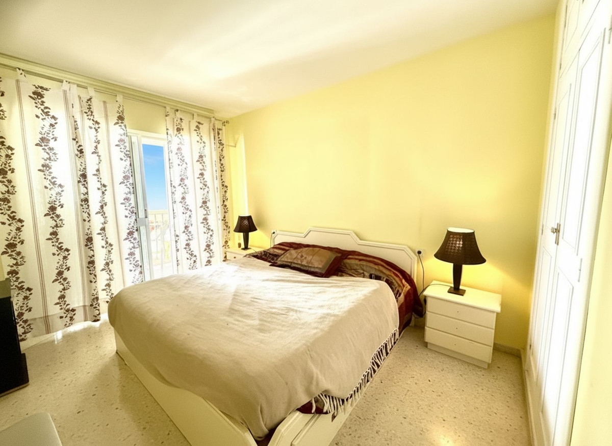 3 Bed, 1 Bath, ApartmentFor Sale, Diana Park, Malaga