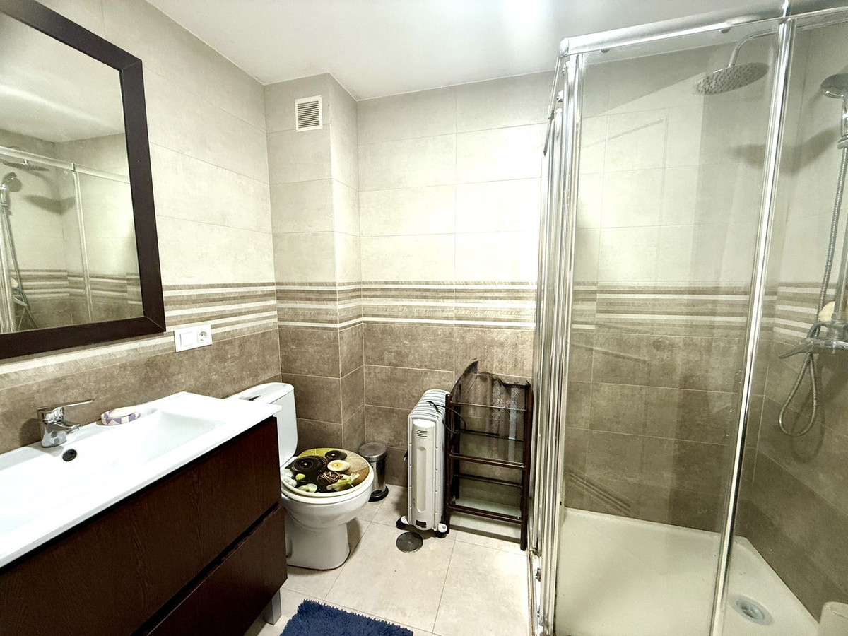 3 Bed, 1 Bath, ApartmentFor Sale, Diana Park, Malaga