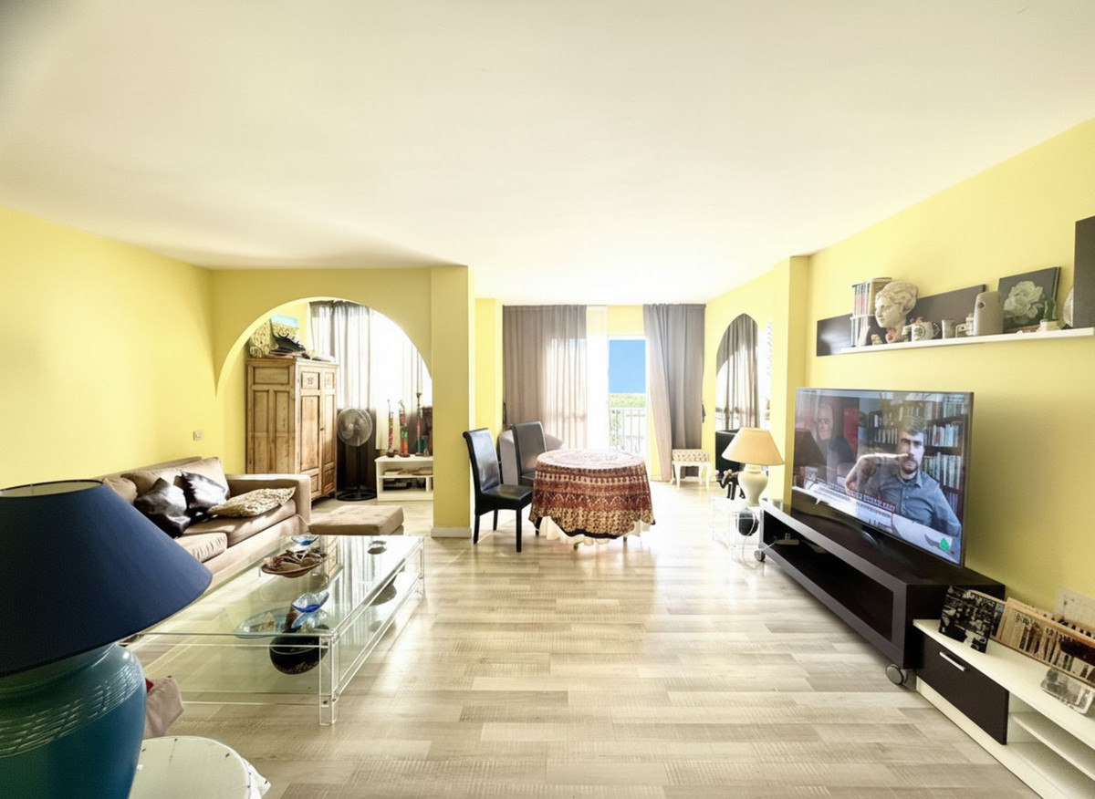 3 Bed, 1 Bath, ApartmentFor Sale, Diana Park, Malaga