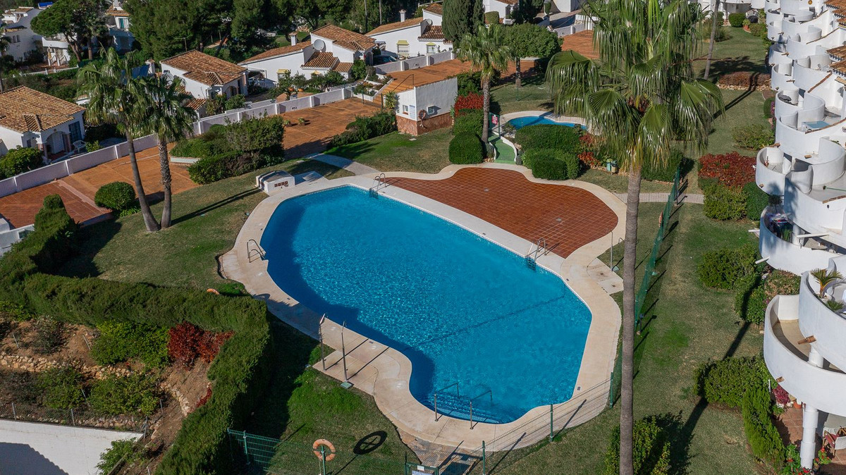2 Bed, 2 Bath, ApartmentFor Sale, Calahonda, Malaga