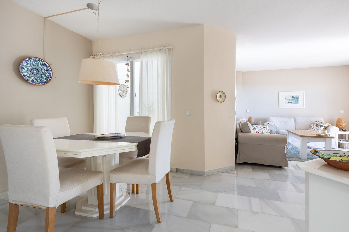 2 Bed, 2 Bath, ApartmentFor Sale, Calahonda, Malaga