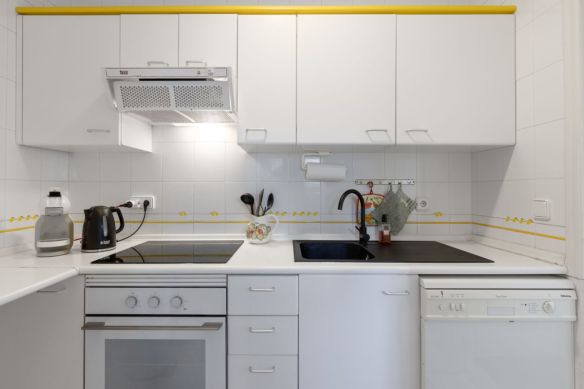 2 Bed, 2 Bath, ApartmentFor Sale, Calahonda, Malaga