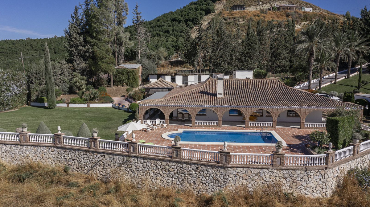 4 Bed, 3 Bath, HouseFor Sale, Coin, Malaga