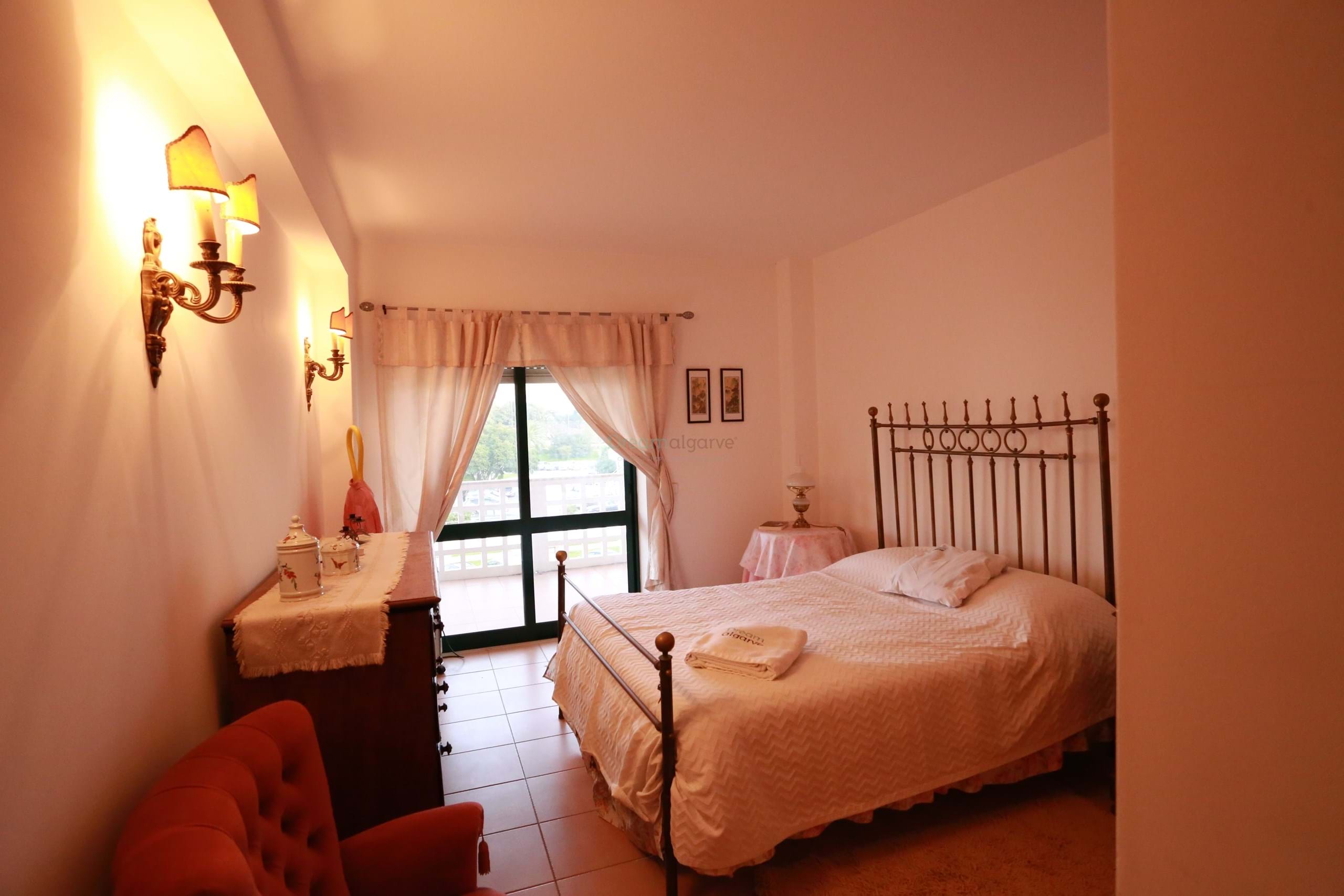 2 Bed, 1 Bath, ApartmentFor Sale, Lagos, Faro, 8600-502