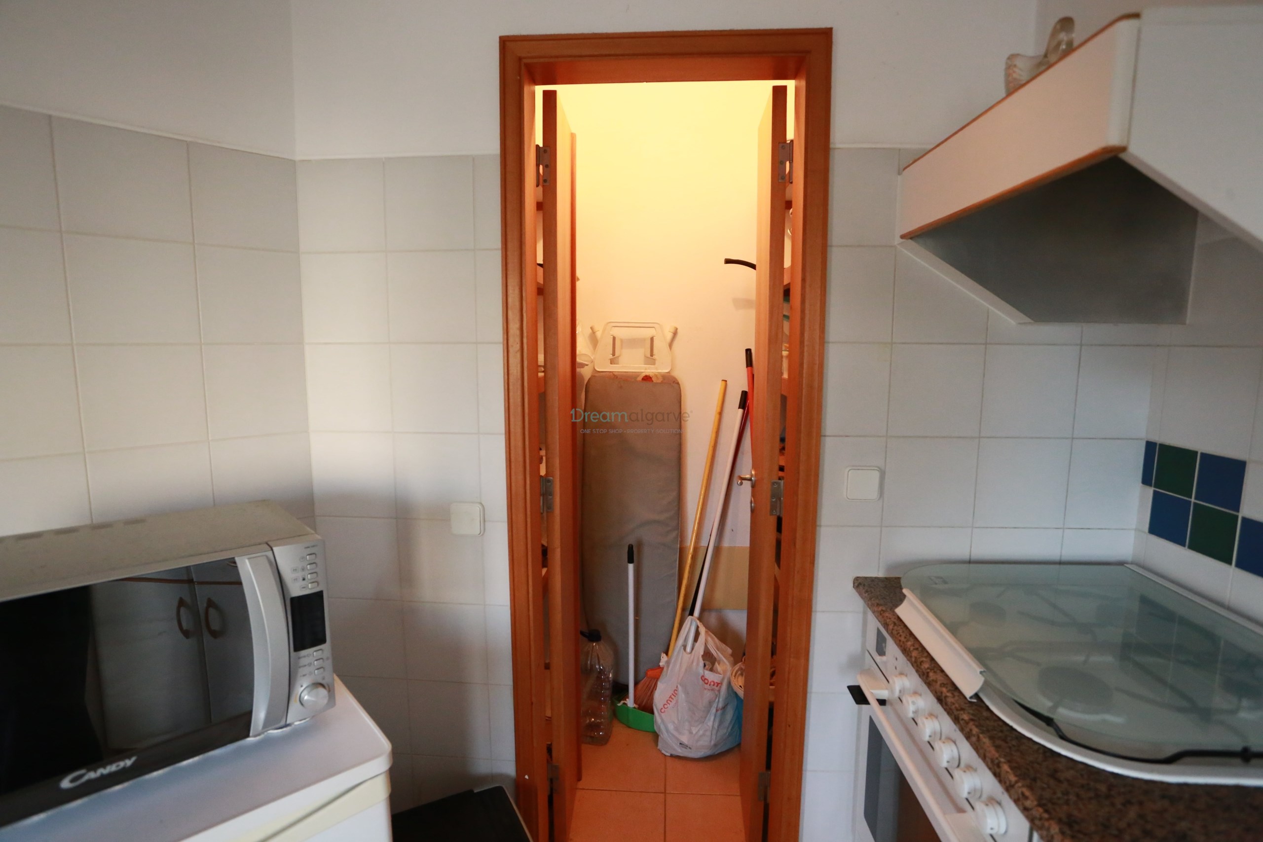 2 Bed, 1 Bath, ApartmentFor Sale, Lagos, Faro, 8600-502