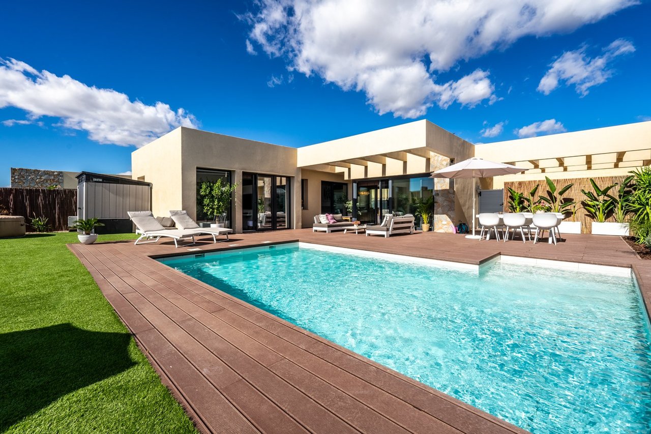 2 Bed, 3 Bath, HouseFor Sale, Altaona Golf and Country Village, Murcia