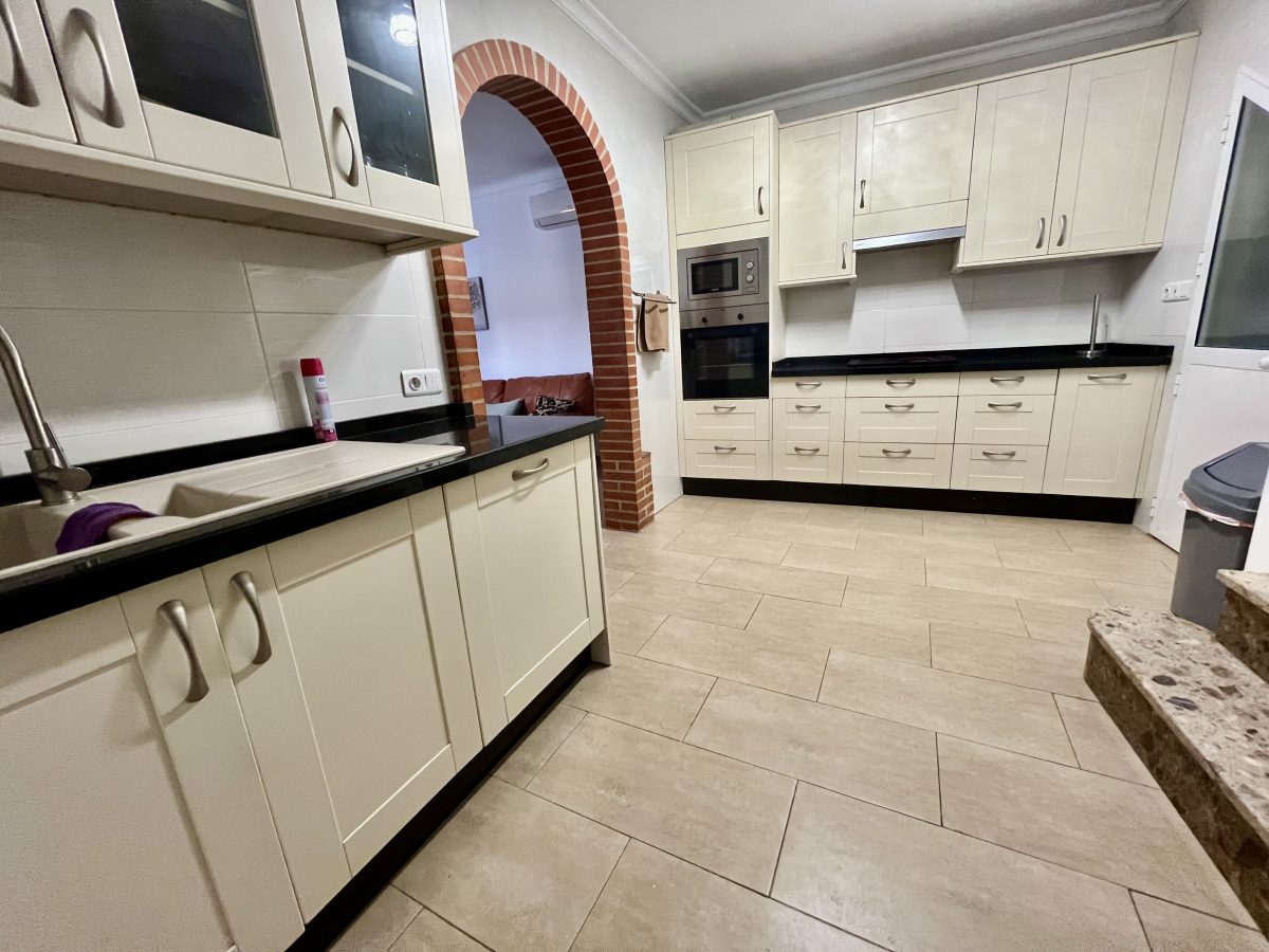 3 Bed, 2 Bath, HouseFor Sale, Montecorto, Andalucia