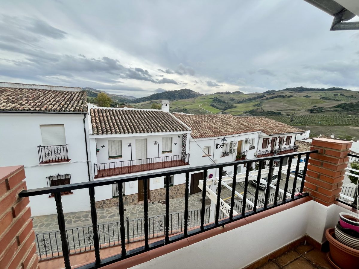 3 Bed, 2 Bath, HouseFor Sale, Montecorto, Andalucia