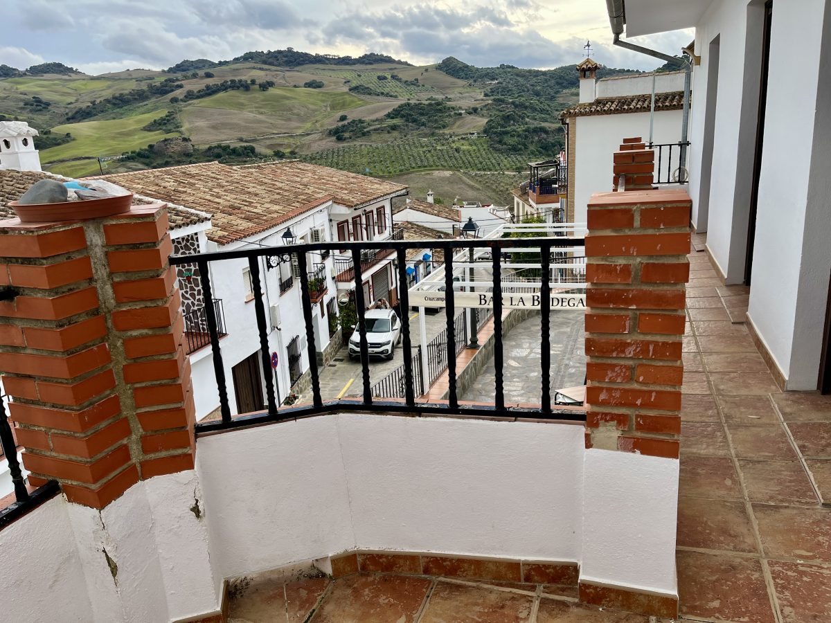 3 Bed, 2 Bath, HouseFor Sale, Montecorto, Andalucia