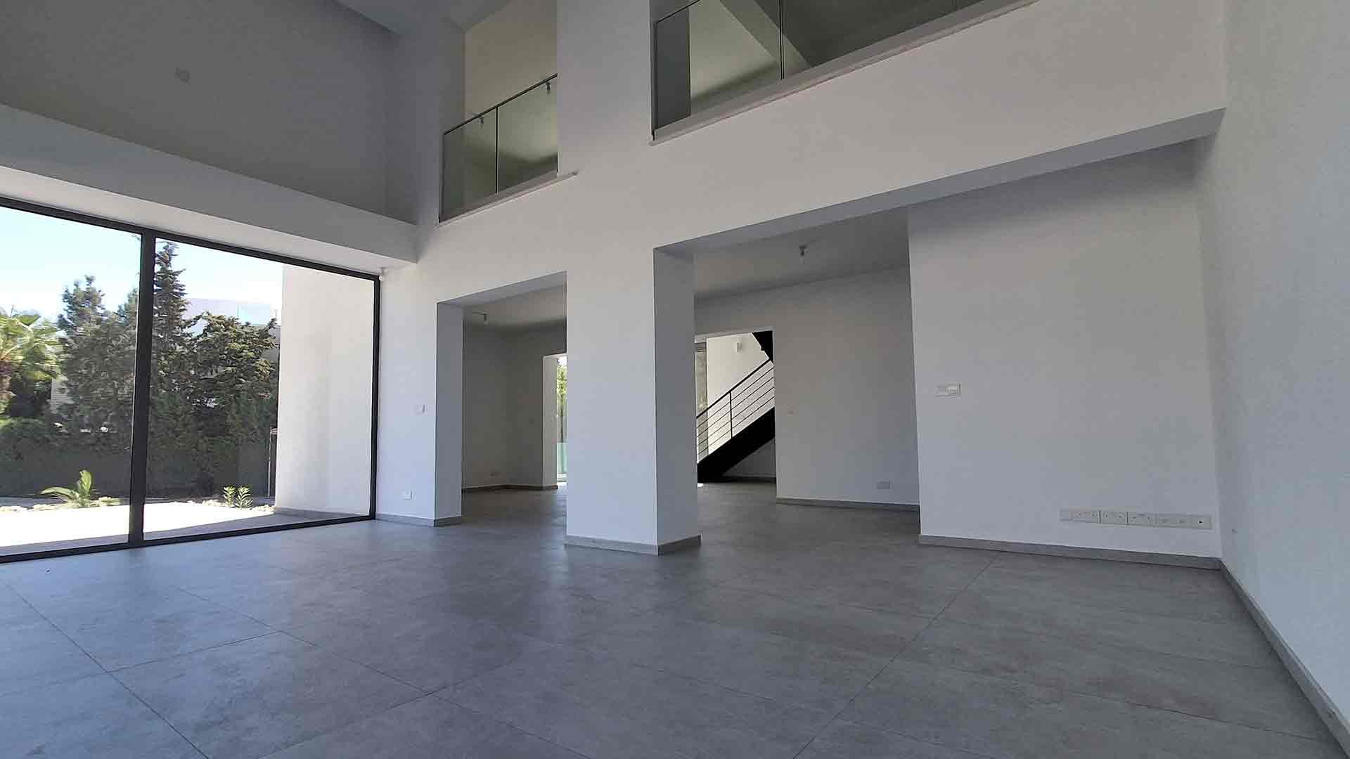 Commercial Property, For Sale