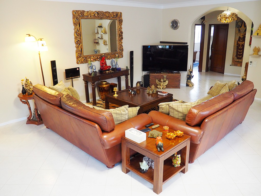 3 Bed, 2 Bath, HouseFor Sale, Loulé, 8100