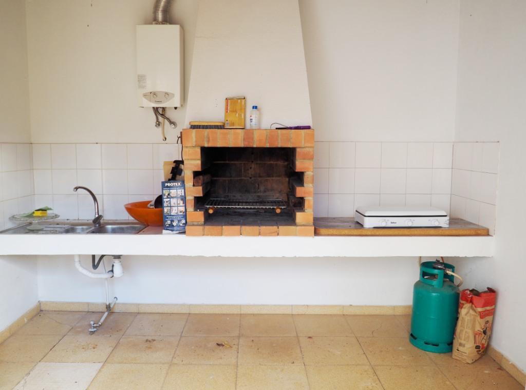 3 Bed, 2 Bath, HouseFor Sale, Loulé, 8100