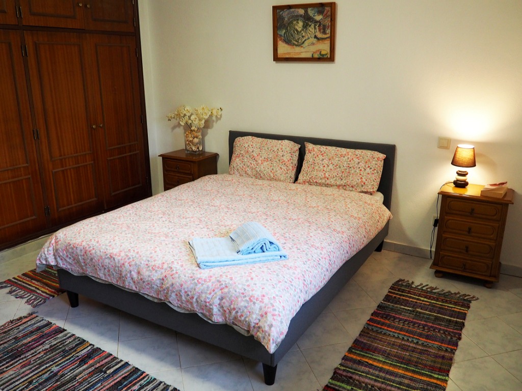 3 Bed, 2 Bath, HouseFor Sale, Loulé, 8100