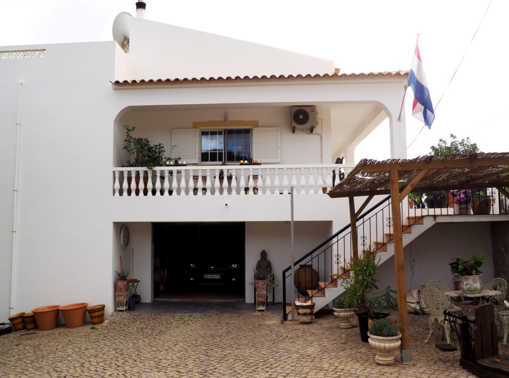 3 Bed, 2 Bath, HouseFor Sale, Loulé, 8100