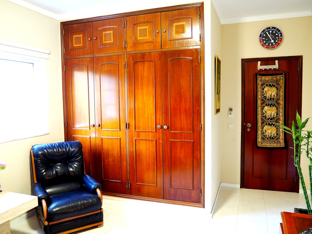 3 Bed, 2 Bath, HouseFor Sale, Loulé, 8100