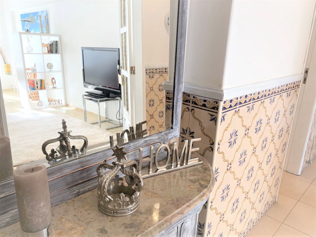 2 Bed, 1 Bath, ApartmentFor Sale, Lagos, 8600 164 2 Bed, 1 Bath, ApartmentFor Sale, Lagos, 8600 164