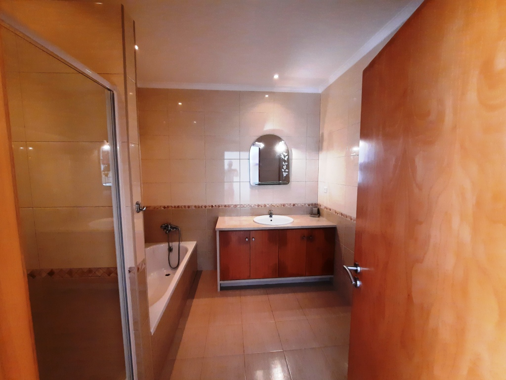 5 Bed, 5 Bath, HouseFor Sale, Loulé, 8100 5 Bed, 5 Bath, HouseFor Sale, Loulé, 8100
