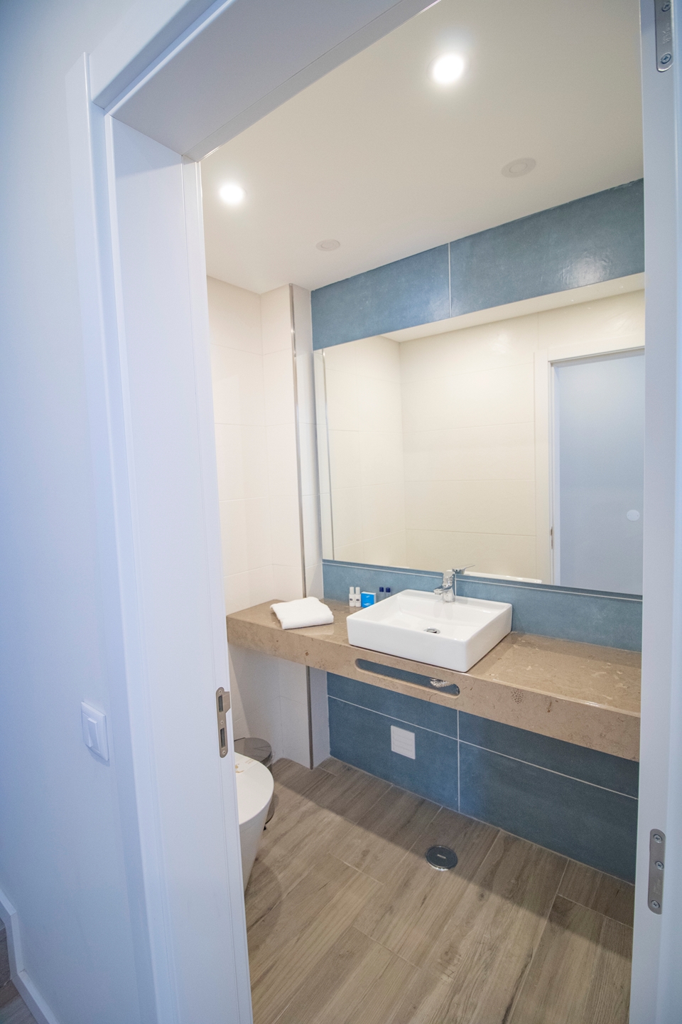 Lagos, Faro, 8600-785, 2 Bedrooms Bedrooms, ,2 BathroomsBathrooms,Houses / Villas,For Sale,R11-0023-VB