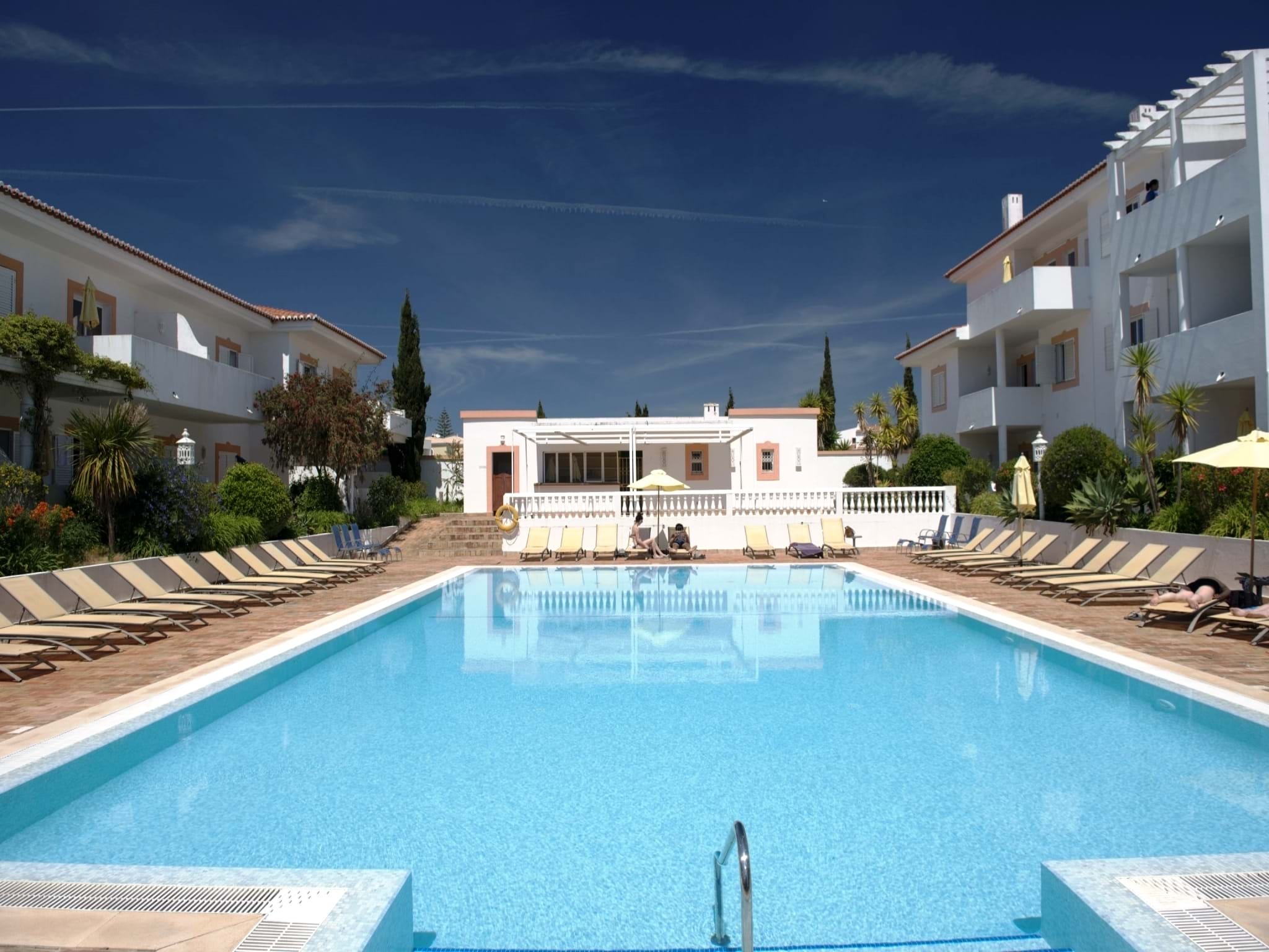 Lagos, Faro, 8600-785, 2 Bedrooms Bedrooms, ,2 BathroomsBathrooms,Flats / Apartments,For Sale,R11-0024-VB