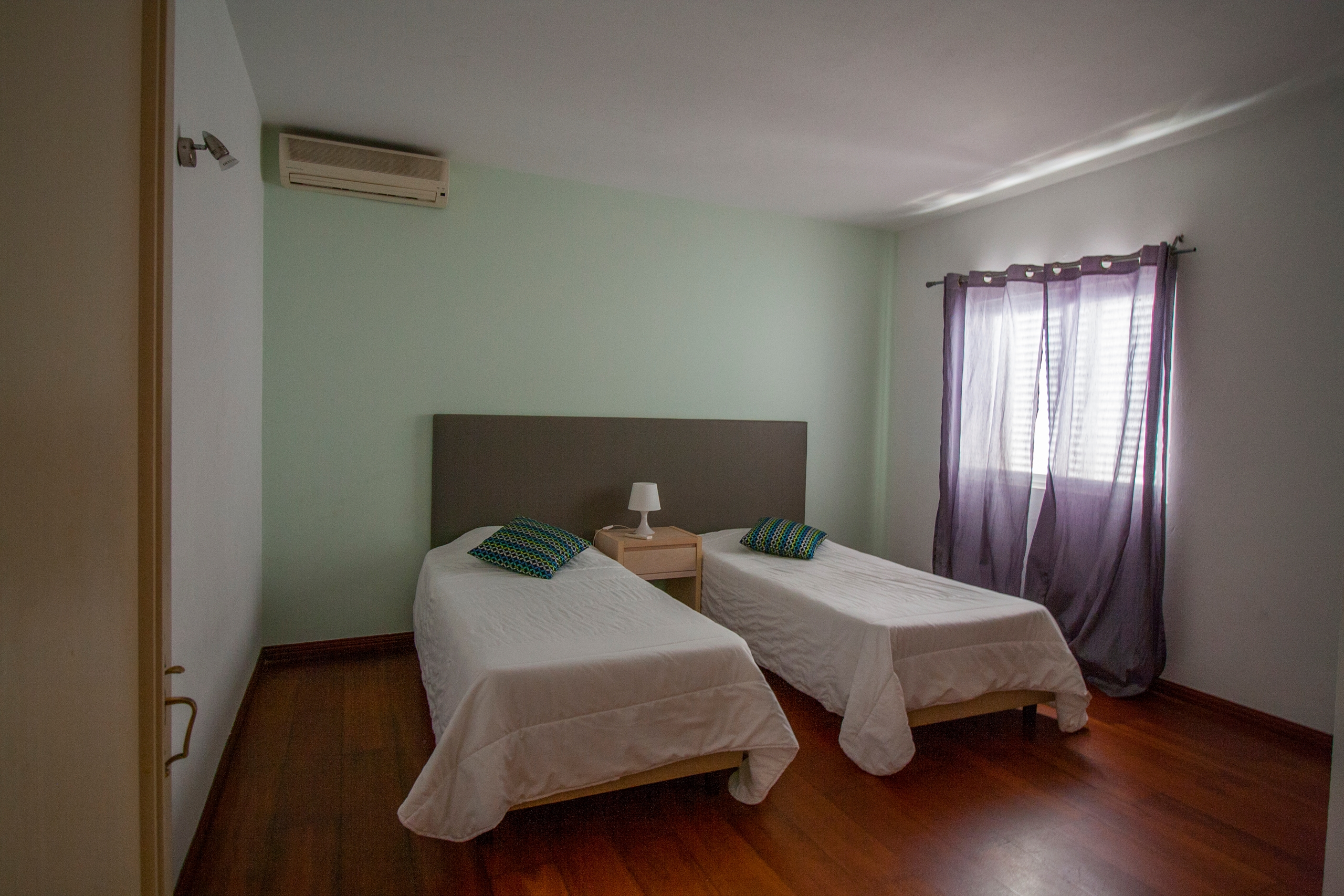 Lagos, Faro, 8600-621, 3 Bedrooms Bedrooms, ,3 BathroomsBathrooms,Flats / Apartments,For Sale,R11-0025-VB