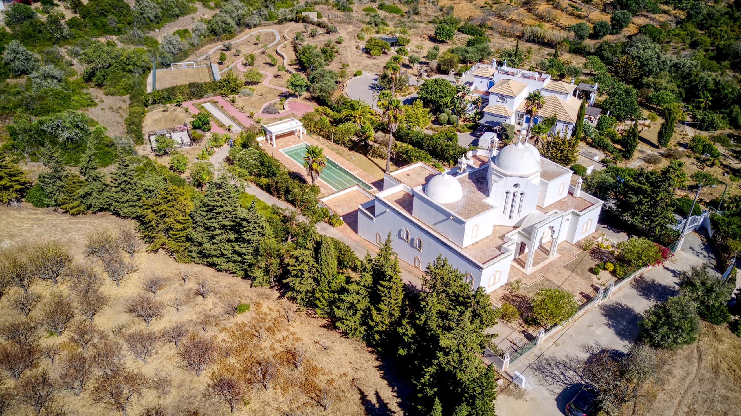 Lagoa, Faro, 8400-401, 5 Bedrooms Bedrooms, ,7 BathroomsBathrooms,Houses / Villas,For Sale,R11-0026