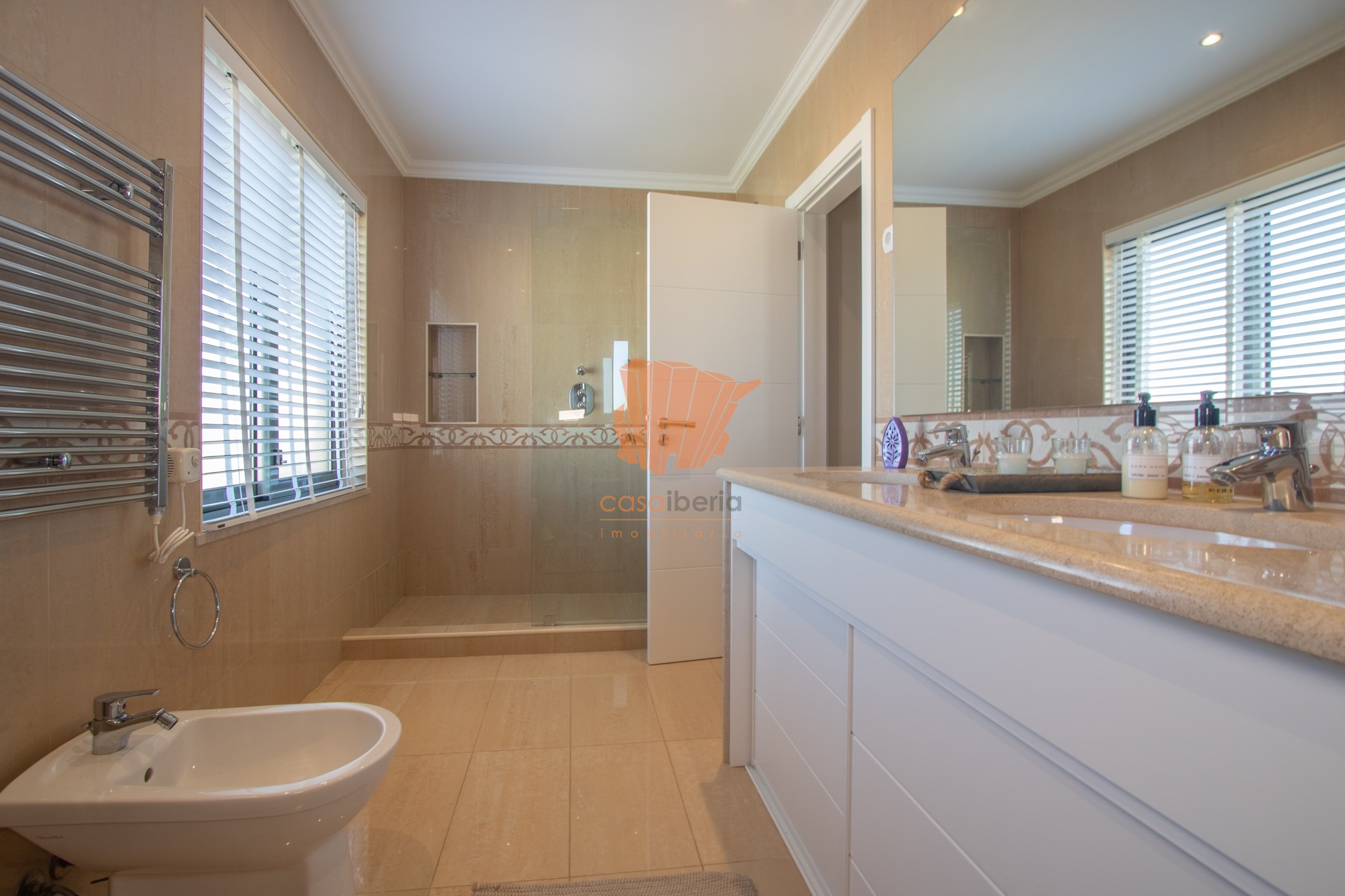 Ferragudo, Faro, 1 Bedroom Bedrooms, ,3 BathroomsBathrooms,Flats / Apartments,For Sale,18375-3108