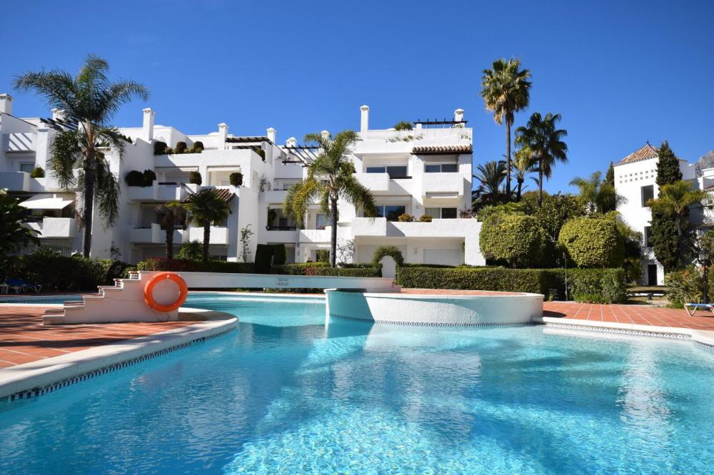 2 Bed, 2 Bath, ApartmentFor Sale, Puerto Banus, Malaga