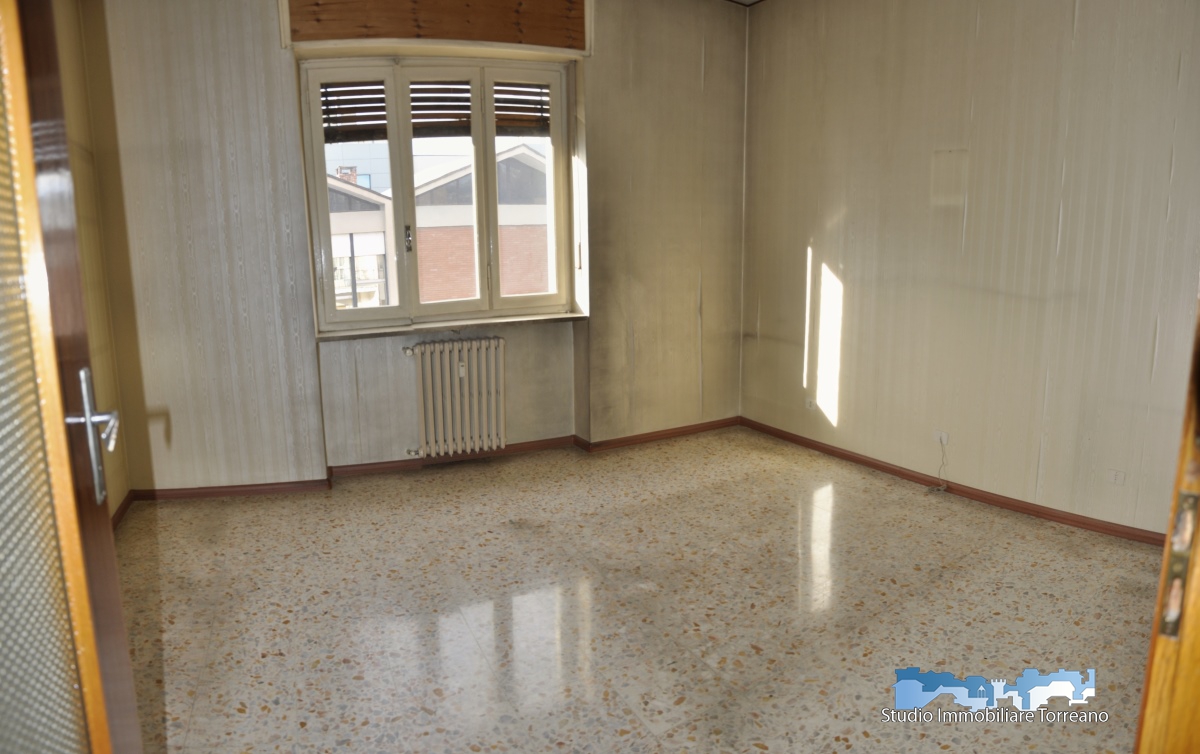 2 Bed, ApartmentFor Sale, Ivrea, Torino, Piemonte