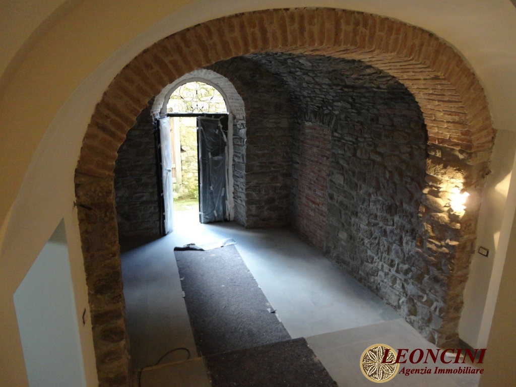 2 Bed, ApartmentFor Sale, Pontremoli, Toscana