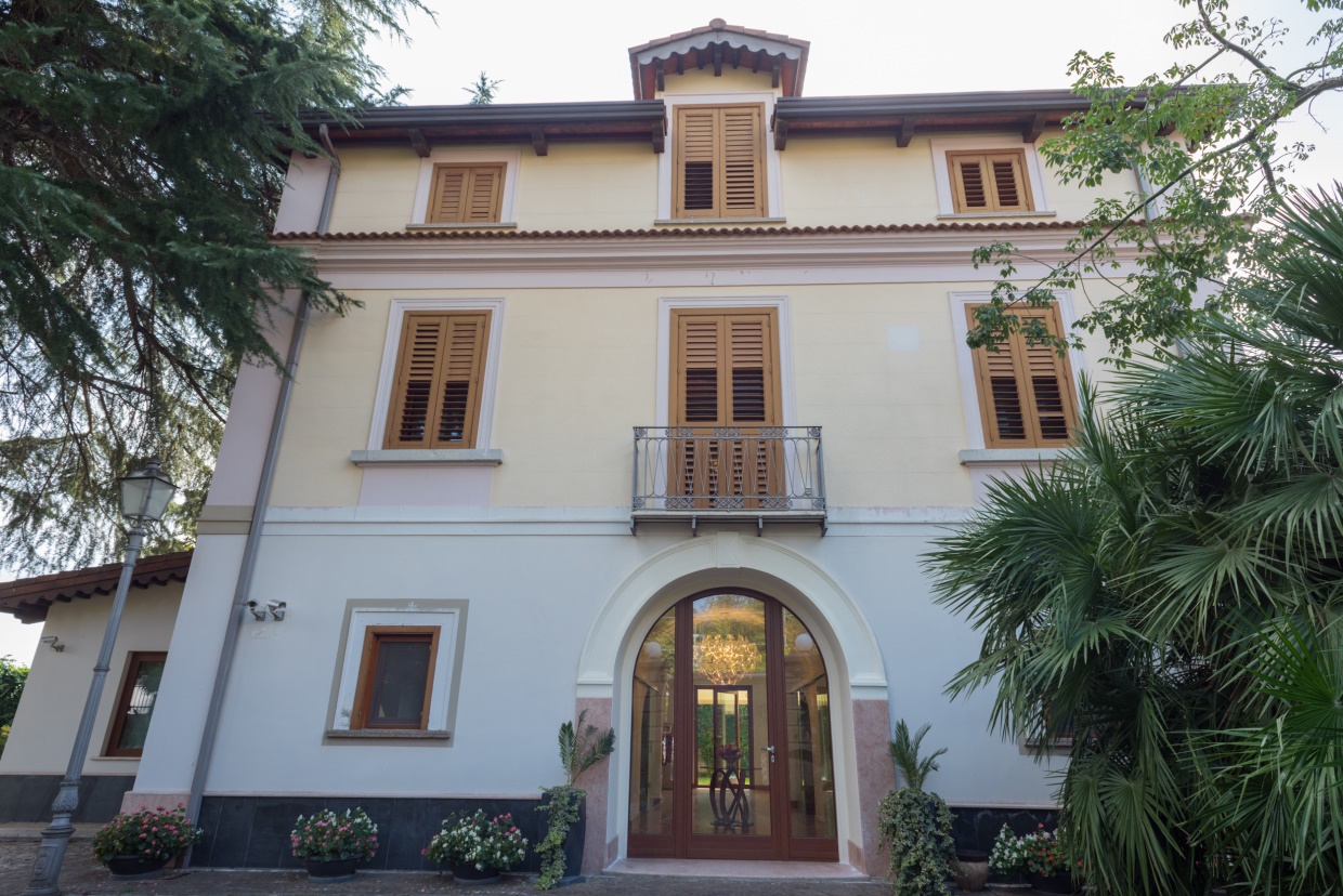 4 Bed, HouseFor Sale, Caserta, Caserta, Campania