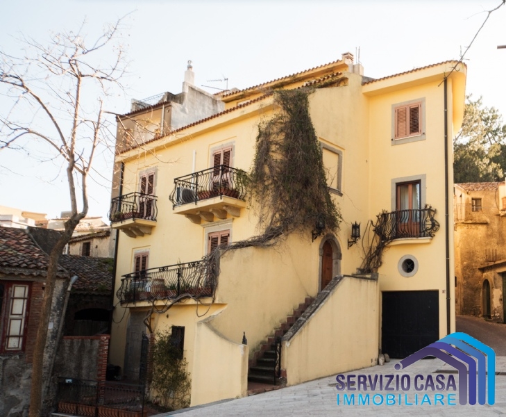 10 Bed, HouseFor Sale, Messina, Sicilia