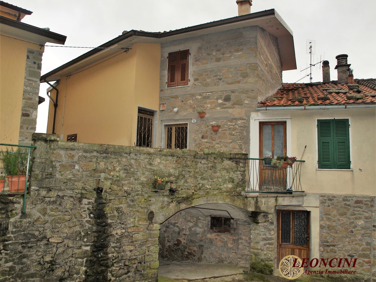 2 Bed, HouseFor Sale, Vico, Toscana