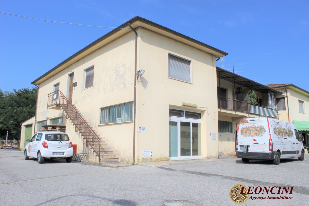 2 Bed, ApartmentFor Sale, Villafranca in Lunigiana, Toscana