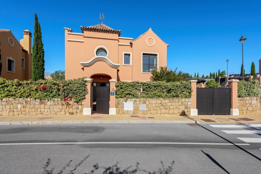 3 Bed, 4 Bath, HouseFor Sale, Casares, Malaga