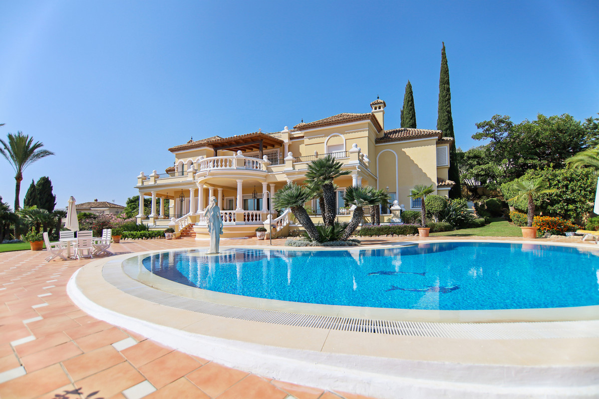 5 Bed, 5 Bath, HouseFor Sale, Benahavis, Malaga