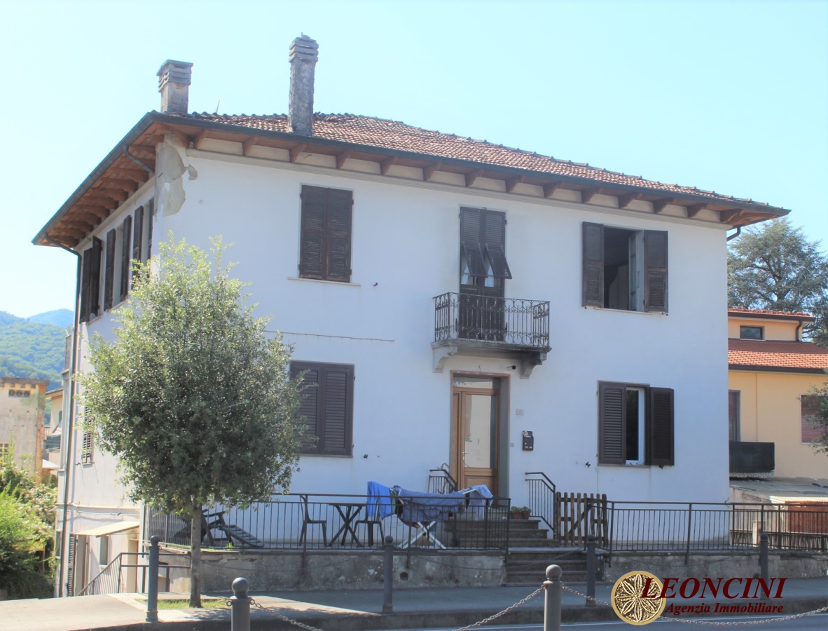 2 Bed, ApartmentFor Sale, Villafranca in Lunigiana, Toscana