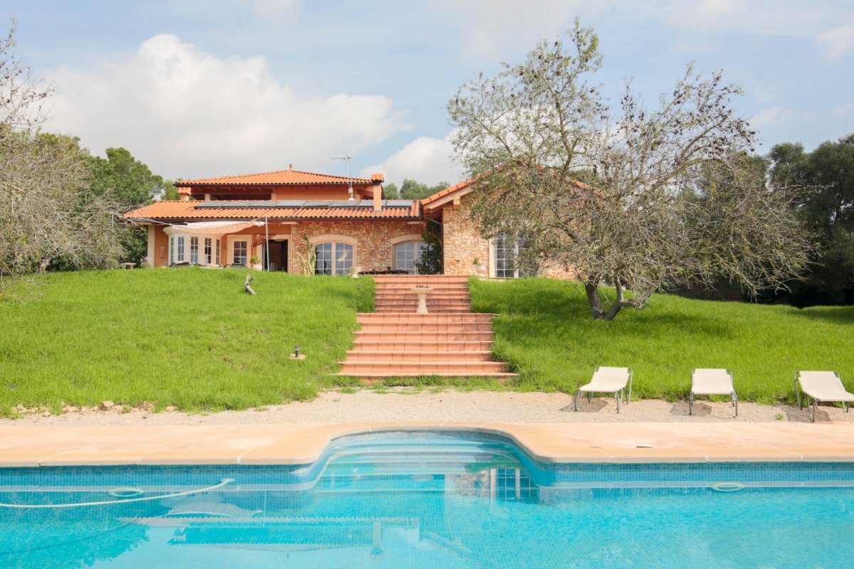 4 Bed, 3 Bath, HouseFor Sale, Montuïri, Baleares