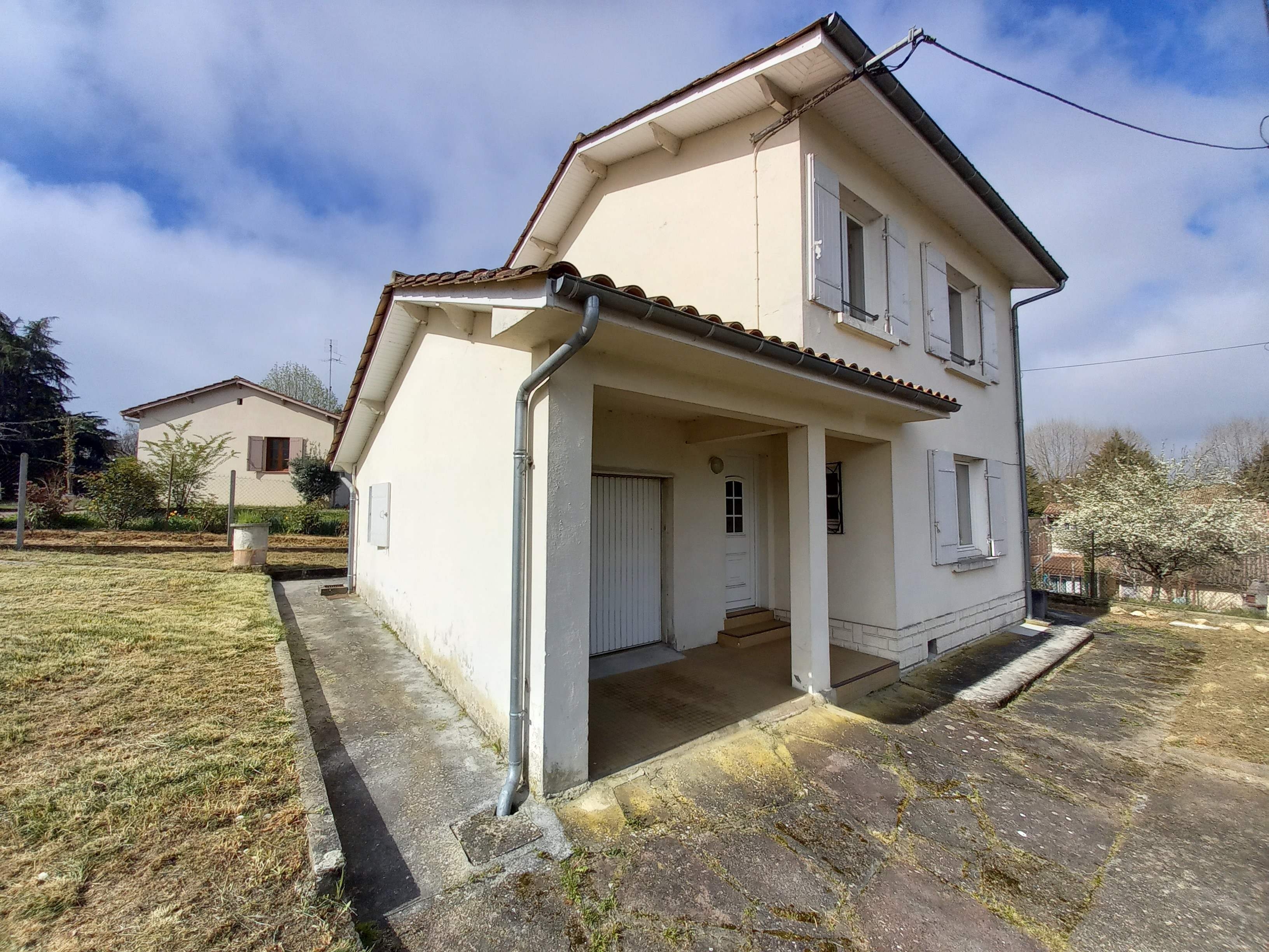 3 Bed, 1 Bath, HouseFor Sale, Miramont de guyenne, Lot-et-Garonne, Aquitaine, 47800