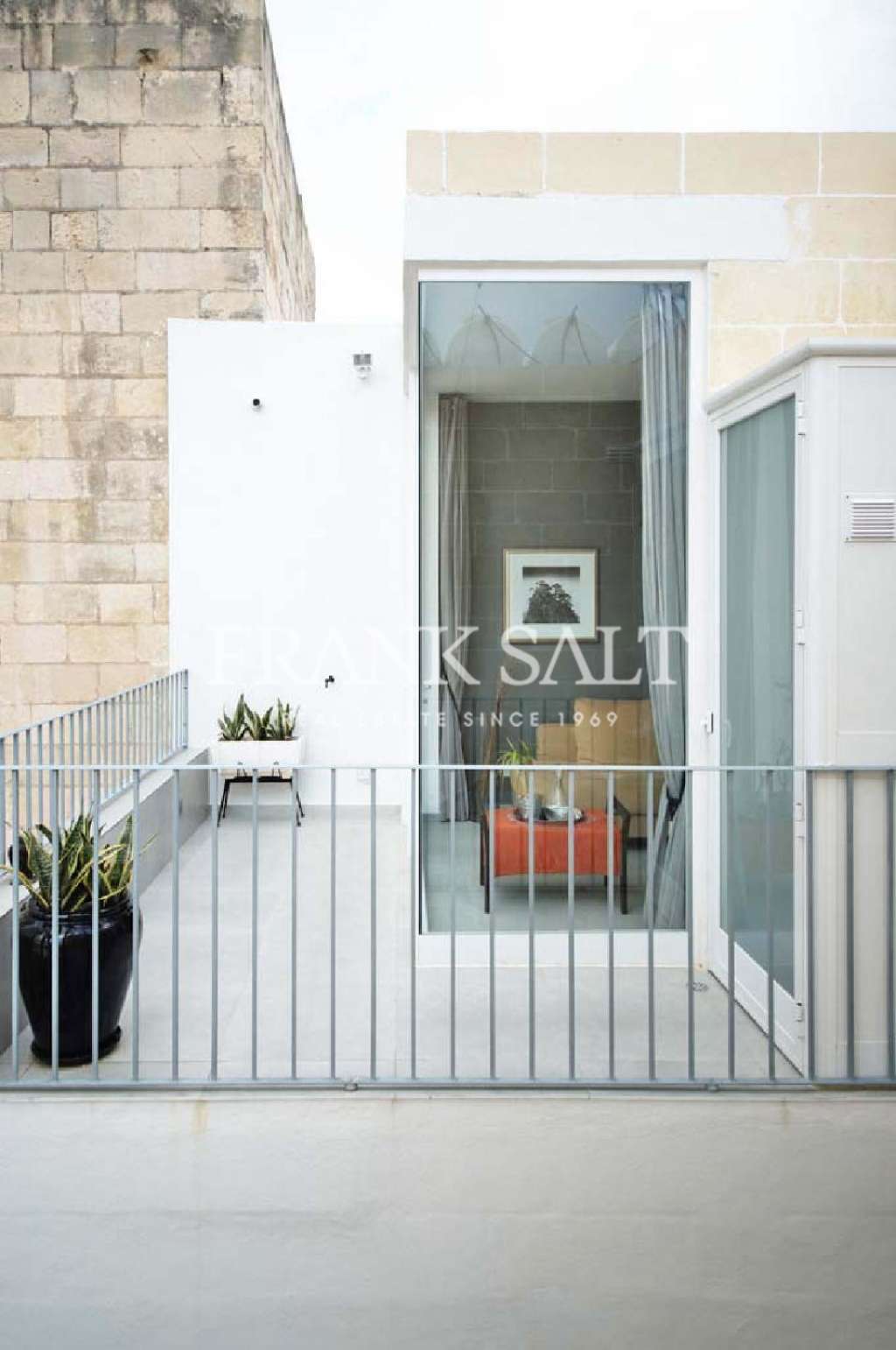 1 Bed, ApartmentFor Sale, Valletta, Malta