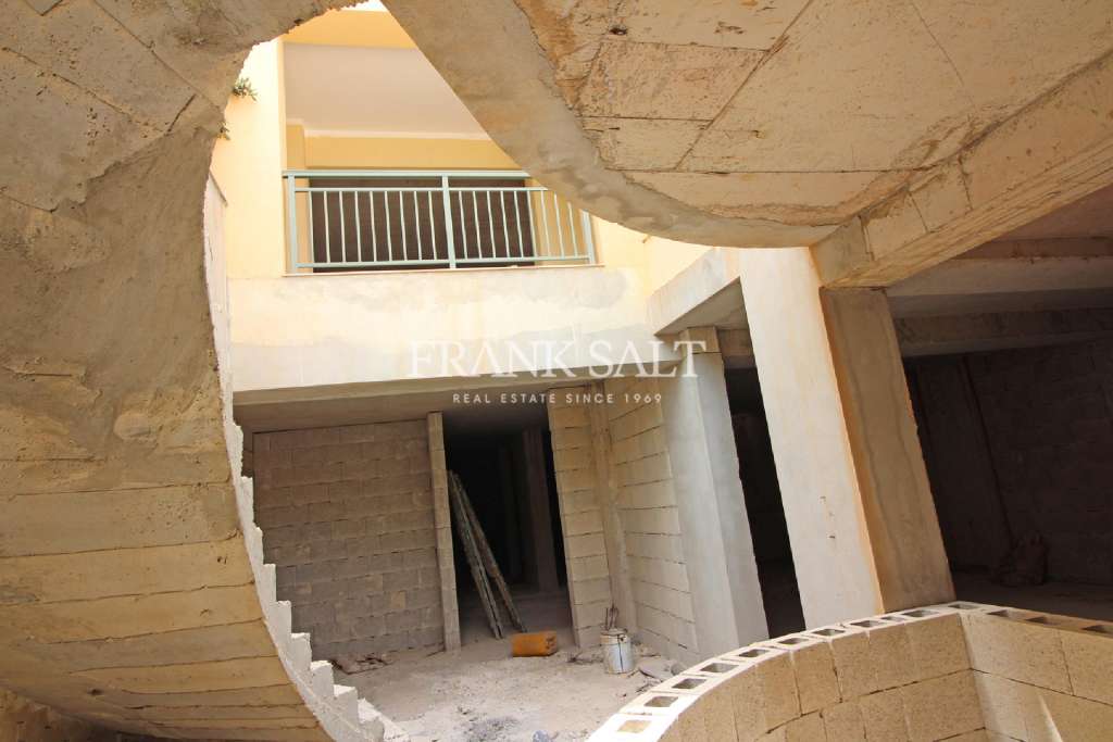 4 Bed, ApartmentFor Sale, Portomaso, Malta