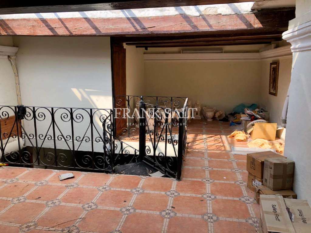 Commercial Property, For Sale