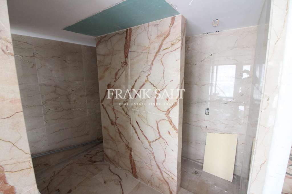 3 Bed, ApartmentFor Sale, Portomaso, Malta