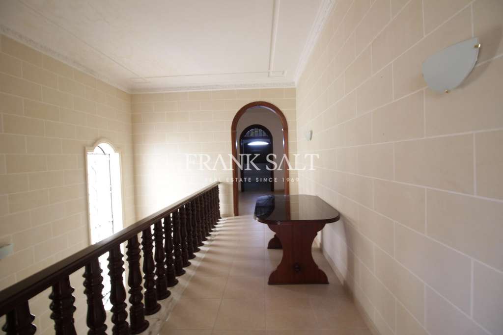 HouseFor Sale, Luqa, Malta