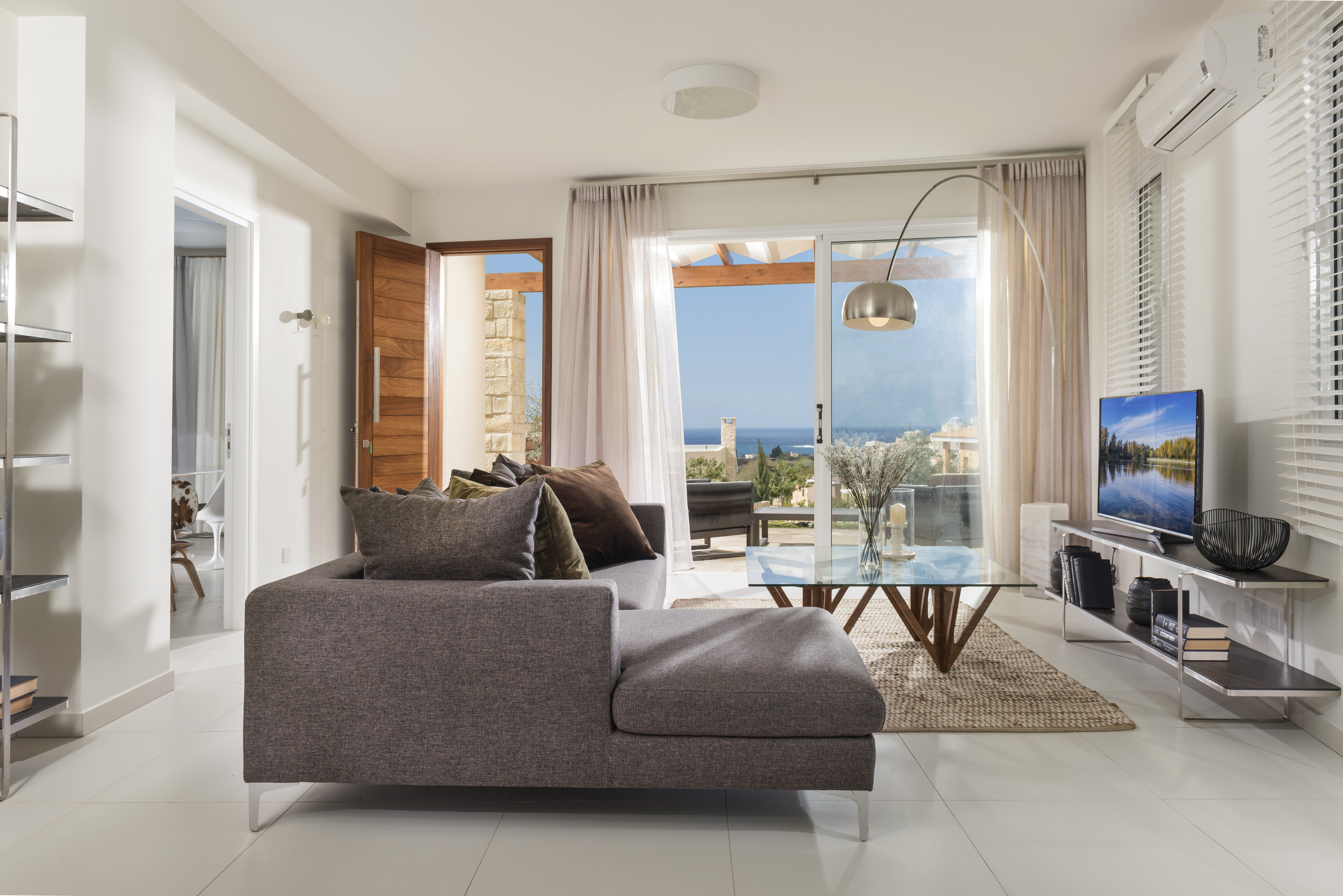 2 Bed, 2 Bath, ApartmentFor Sale, Chloraka, Paphos