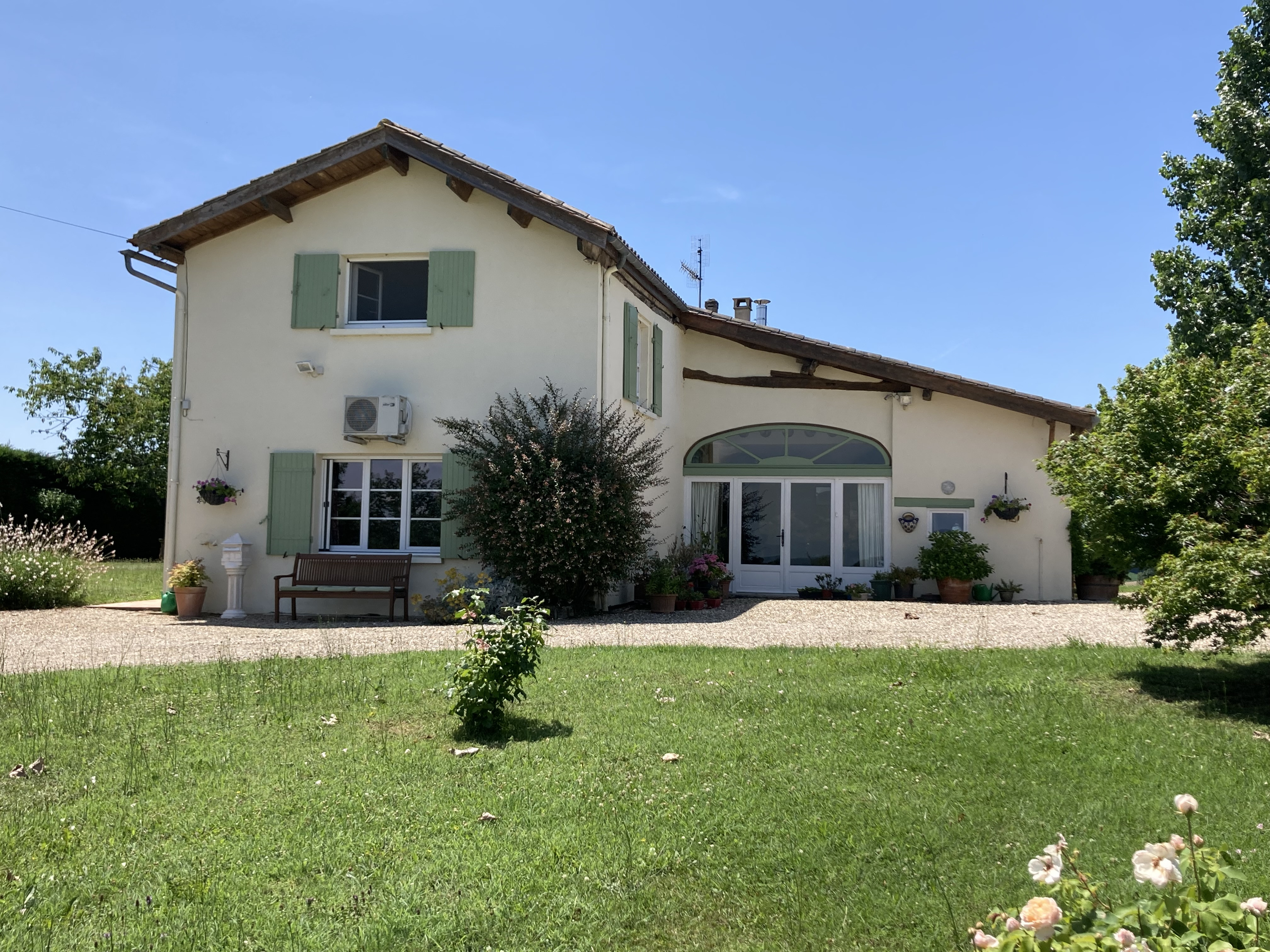 4 Bed, 1 Bath, HouseFor Sale, Duras, Lot-et-Garonne, Aquitaine, 47120