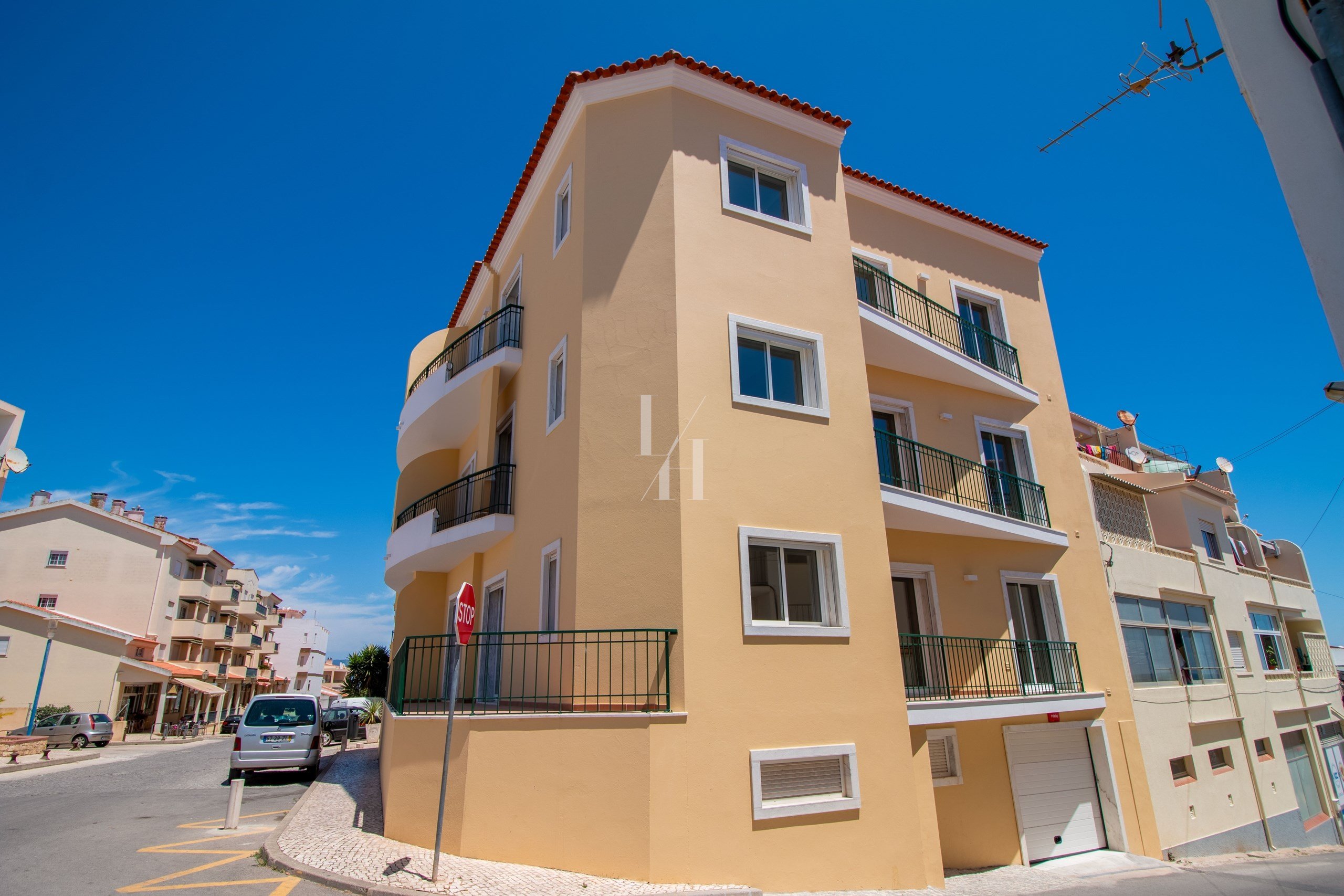 2 Bed, 2 Bath, ApartmentFor Sale, Lagos, Faro, 8600-708