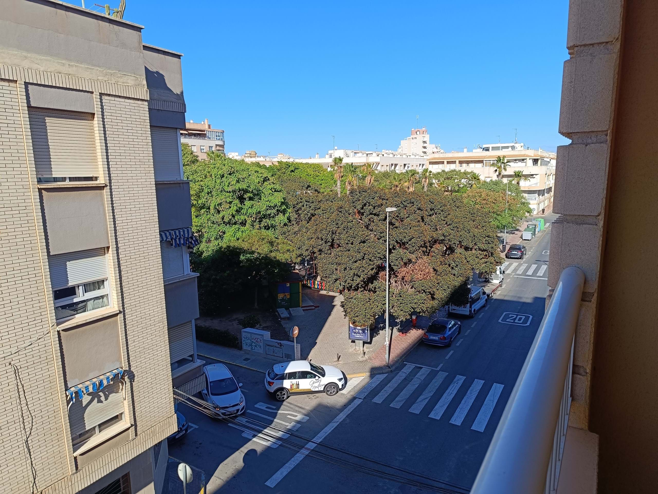 3 Bed, 2 Bath, ApartmentFor Sale, Centro, Alicante