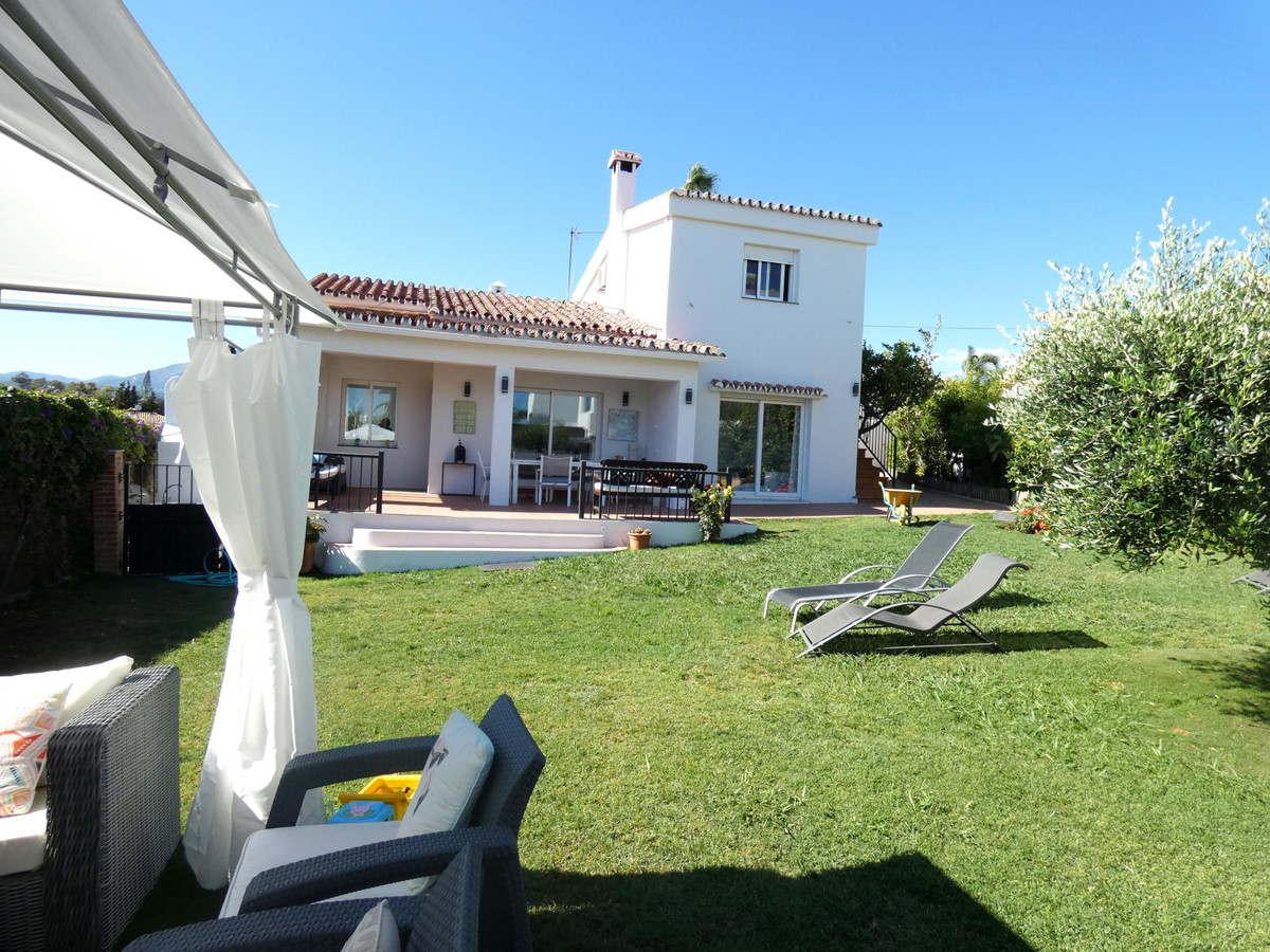 5 Bed, 3 Bath, HouseFor Sale, San Pedro de Alcantara, Malaga