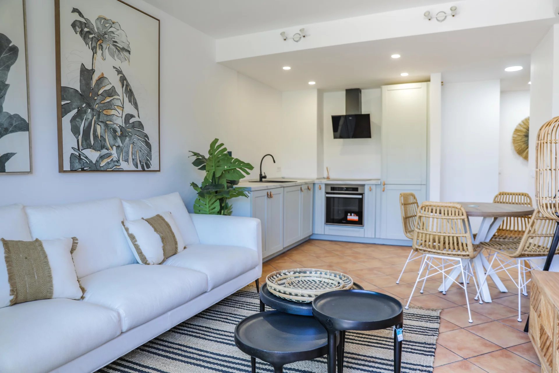 2 Bed, 1 Bath, ApartmentFor Sale, Denia, Alicante